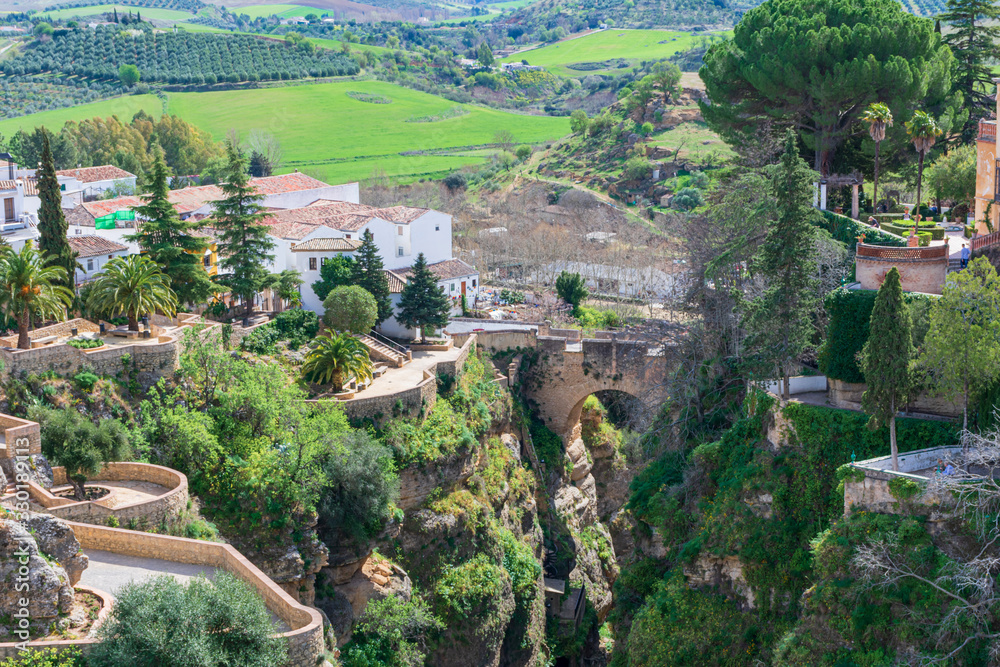 Obraz premium Gardens and house of the Moorish king in the pits of Ronda. 12 / March / 2020