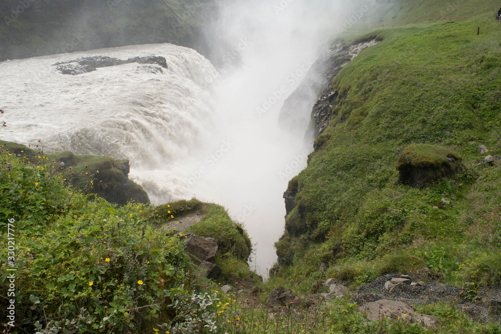 Fototapeta premium waterfall in iceland