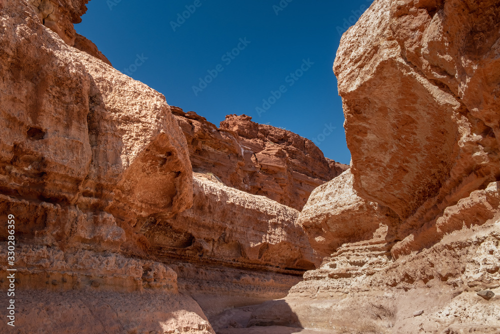 Fototapeta premium view on a canyon in the desert next to Marble canyon