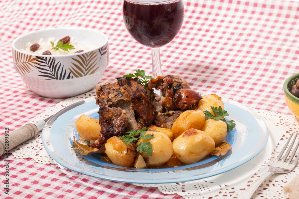 homemade roast lamb with potatoes homemade roast lamb with potatoes