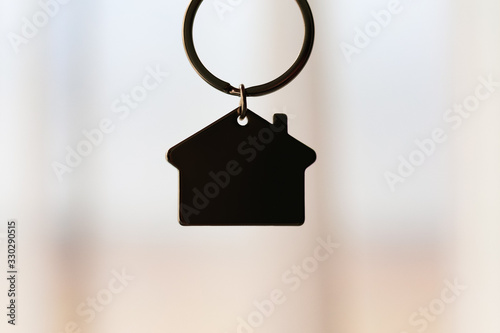  keychain in the form of a house