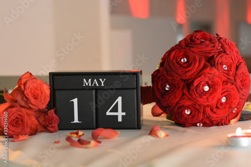 date of a  wedding and wedding flowers 