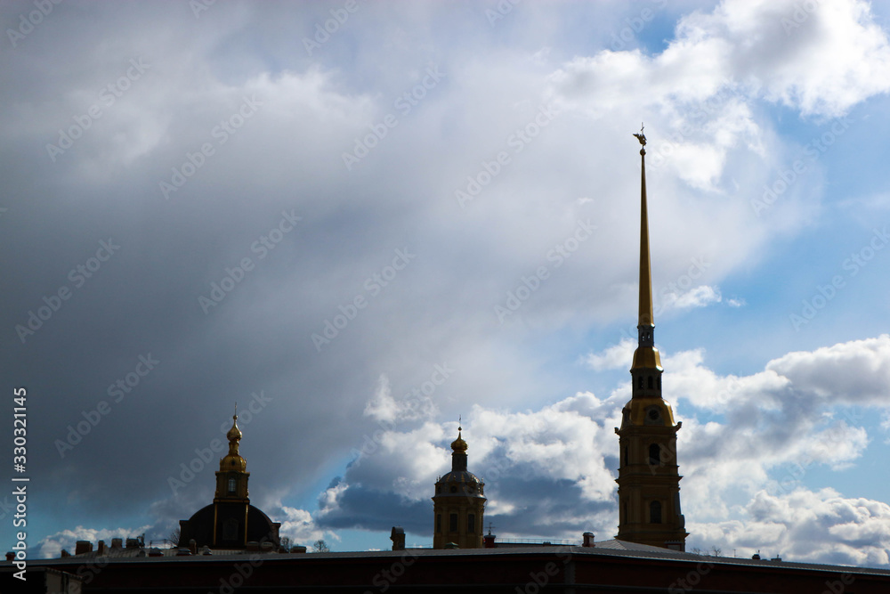 Fototapeta premium peter and paul fortress in st petersburg under the stormy sky