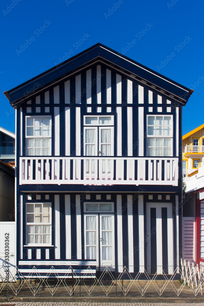 Fotografie Stripes house in Costa Nova beach