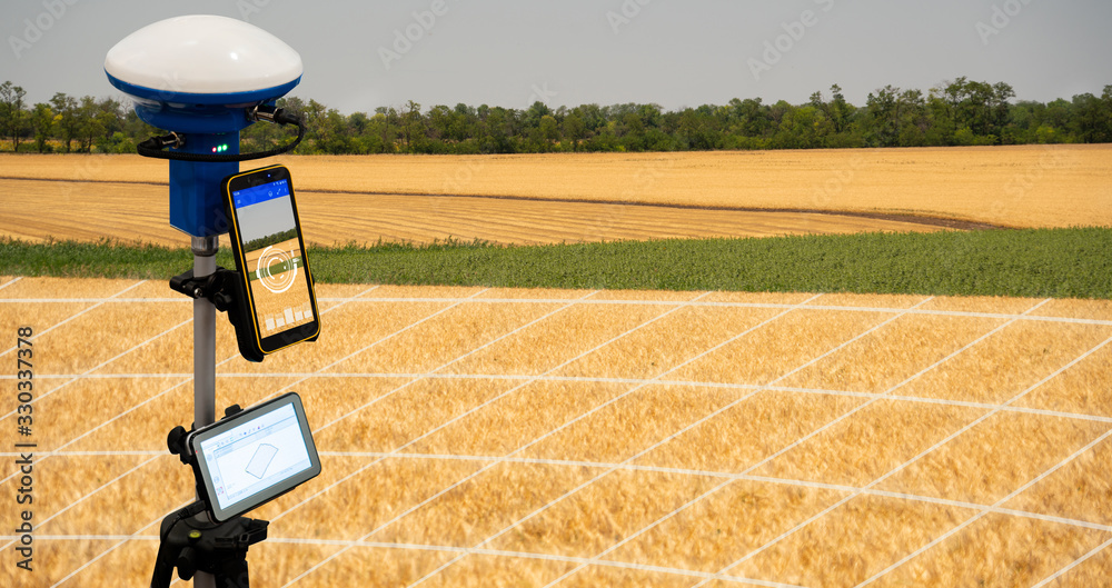A device for measuring field area and positioning. Precision farming system - obrazy, fototapety, plakaty 