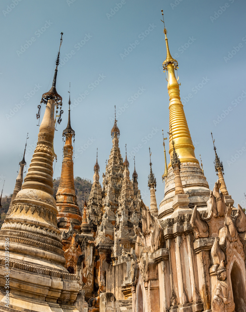 Fototapeta premium Ancient pagoda field at Sagar
