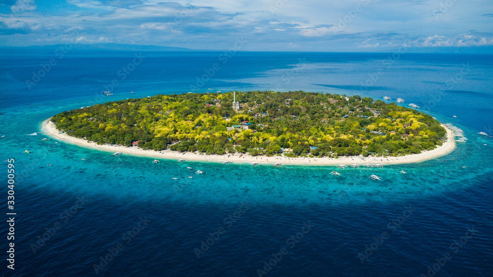 Balicasag Island, isolated island in The Philippines
