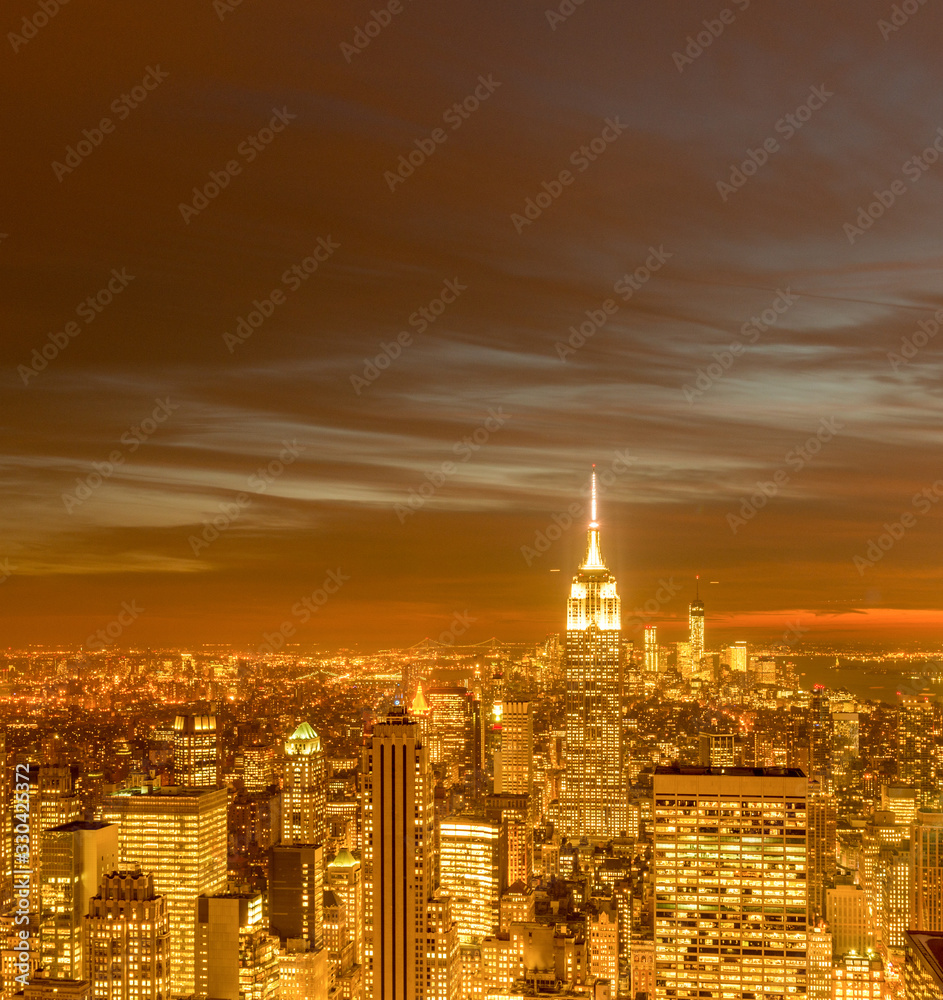 Fototapeta premium View of New York Manhattan during sunset hours