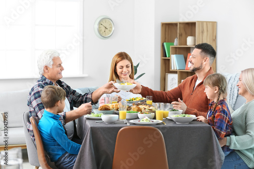 Family celebrating Thanksgi...
