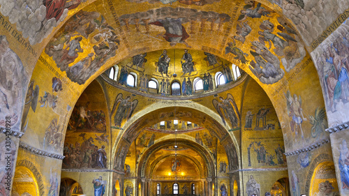 Photographie Interior ceiling St Mark's Basilica, Venice, Italy
