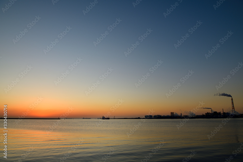 Obraz premium 日の出の風景