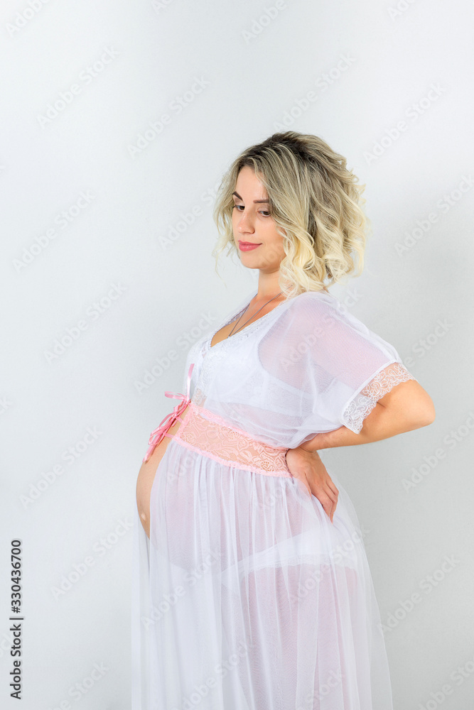 expectant mother in boudoir waiting for a miracle expectant mother in boudoir waiting for a miracle