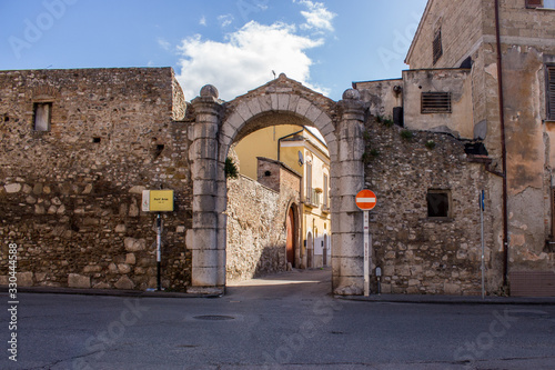 Tableau sur toile View of Port'Arsa near the Roman Theater, ancient Roman building in Benevento ne