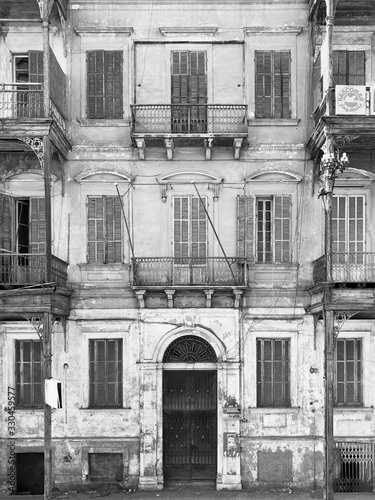 Fotografie port said egypt calssic architecture black and white