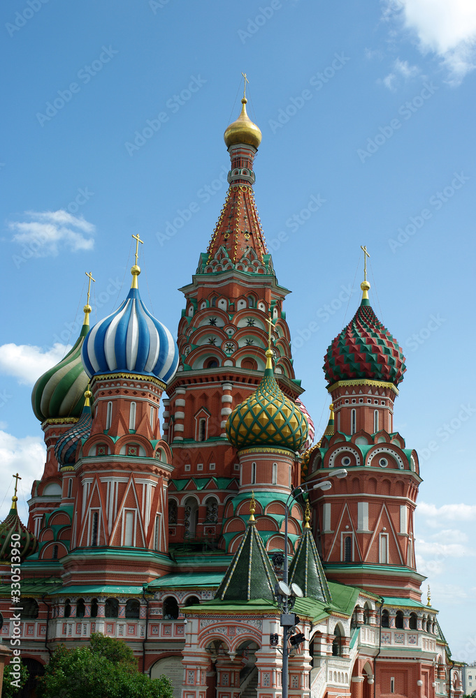 Cathédrale Saint-Basile sur la place rouge de Moscou