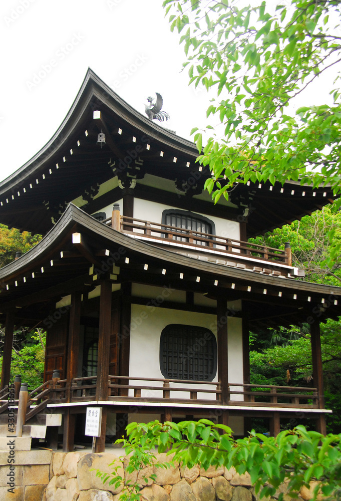 京都・勧修寺の観音堂アップ