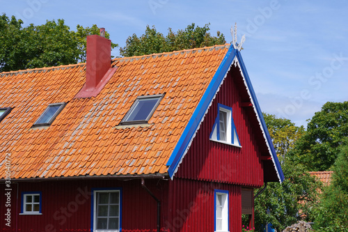 Wallpaper Mural Maison typique de Courlande Torontodigital.ca