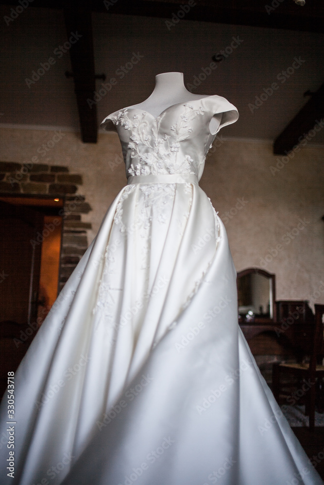 close-up of the bride's dress