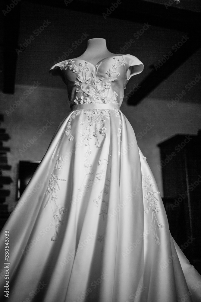 close-up of the bride's dress