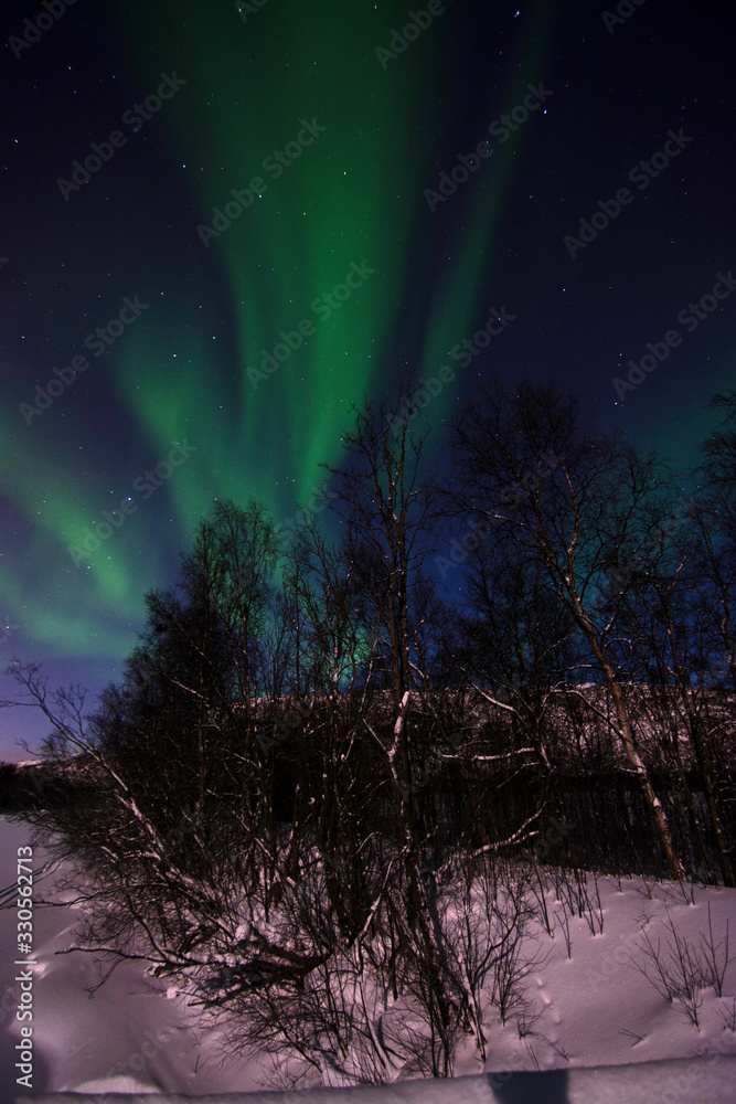 Polarlicht, Fluss Eibyelva, Alta, Norwegen