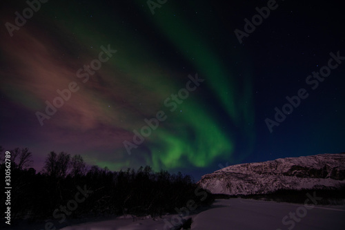 Polarlicht, Fluss Eibyelva, Alta, Norwegen © U. Gernhoefer
