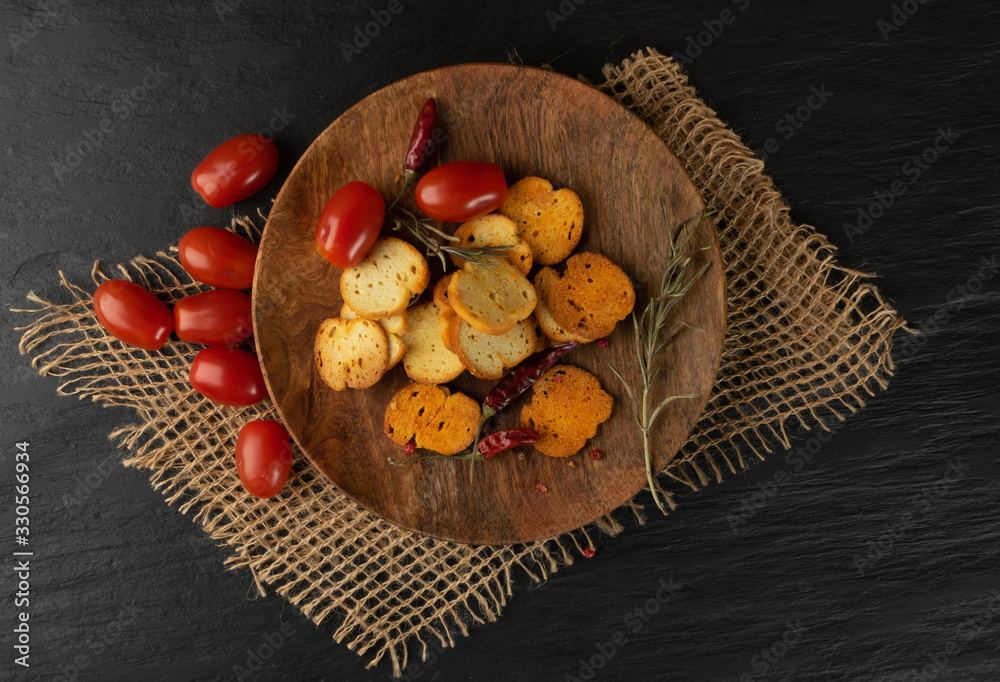 Crunchy Croutons, Bruschetta Crackers, Rusks or Small Fried Bread Crunchy Croutons, Bruschetta Crackers, Rusks or Small Fried Bread