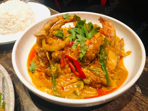 thai curry with shrimp and vegetables