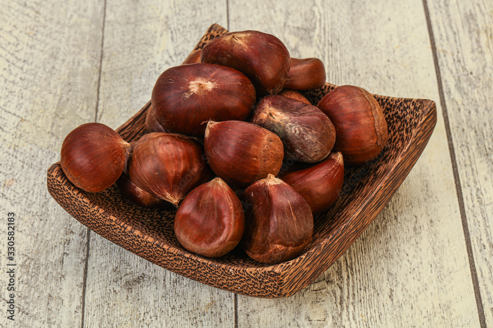 Chestnut heap in the bowl