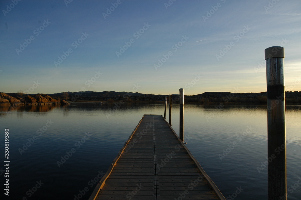 Obraz premium Dusk Pier