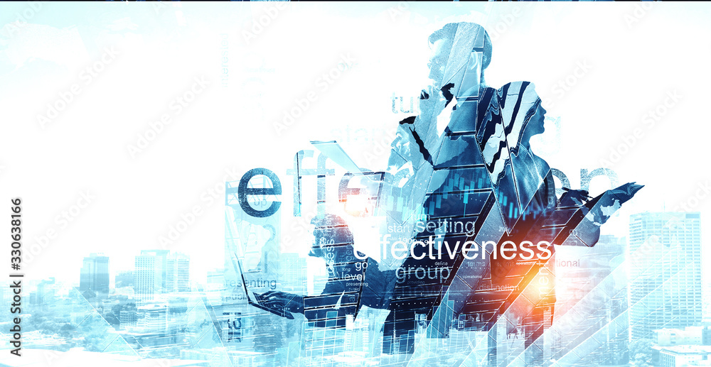 Obraz premium Group of business people outlines with lit background