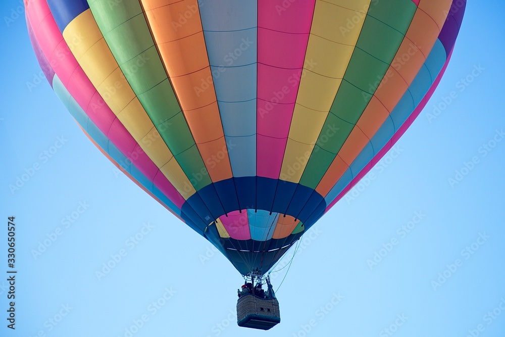 Fototapeta premium The ballon event almost didn't happen. The winds were cancelled most of the weekend and I was busy making alternate plans so my weekend trip wouldn't be a loss. The final morning the day was beautiful