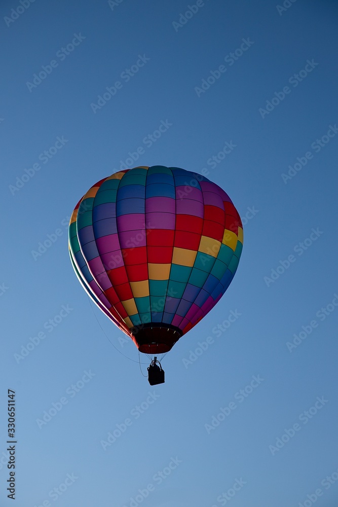 Fototapeta premium A beautiful morning for a balloon launch.