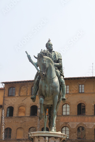Loggia dei Lanzi - Equestrian Monument of Cosimo I