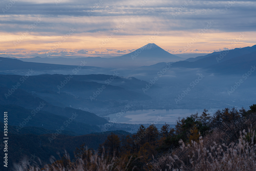 Mt Fuji sunrise from Takabocchi highlands Mt Fuji sunrise from Takabocchi highlands