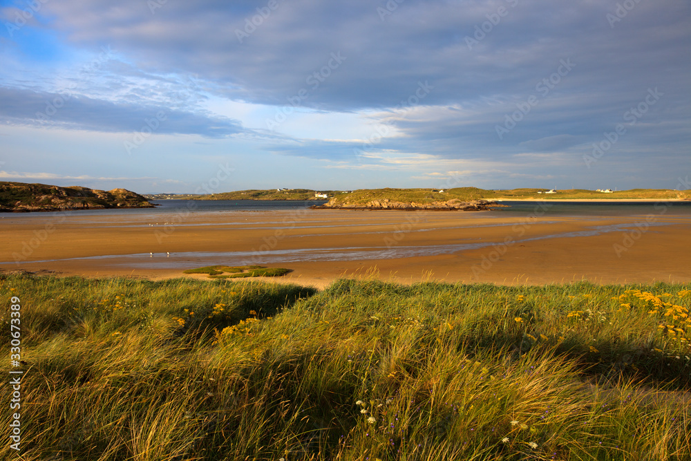 Bunberg (Ireland), - July 25, 2016: Bunbeg beach, Co. Donegal, Ireland Bunberg (Ireland), - July 25, 2016: Bunbeg beach, Co. Donegal, Ireland