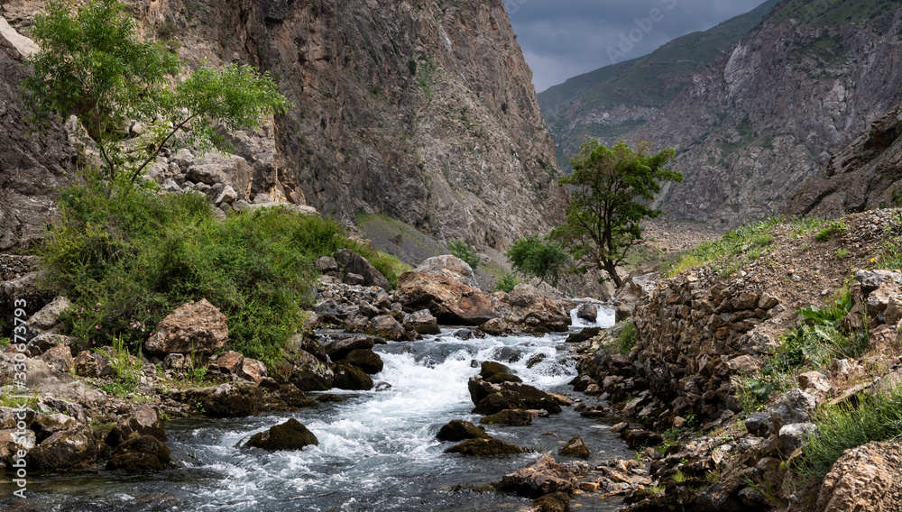 Panjakent Wild River Tadzjikistan