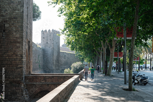 Streetlife of El Raval - Impressions from Barcelona © mypelz