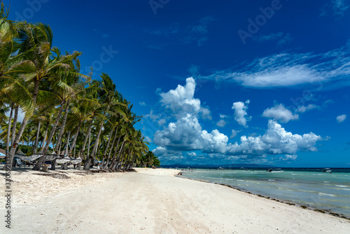 Fototapeta Naklejka Na Ścianę i Meble -  White sand tropical beach of Bohol, Philiipines