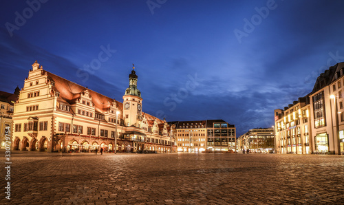 Obraz na plátně Altes Rathaus und Martplatz Leipzig