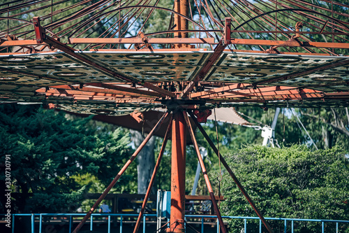 Colorful metal structure