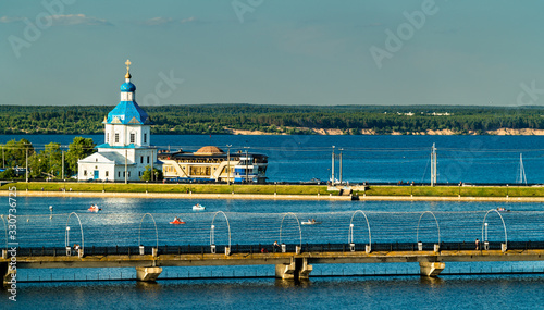 Tableau sur toile Church of the Assumption of the Holy Virgin in Cheboksary, Russia