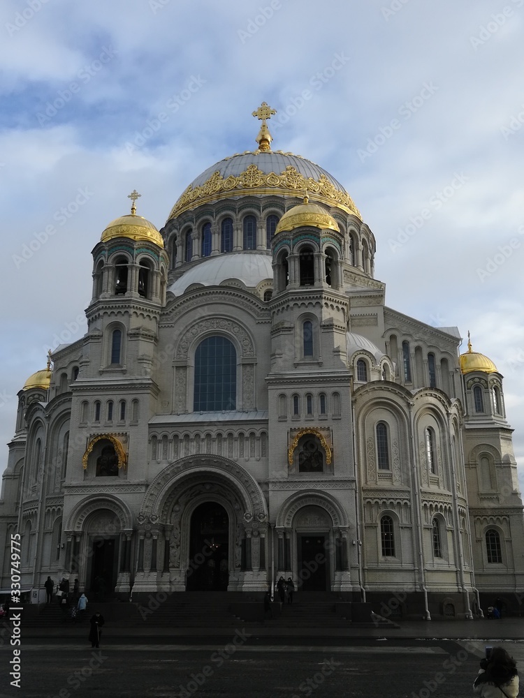 The_Naval_Cathedral_of_Saint_Nicholas_in_Kronstadt-Kronshtadt