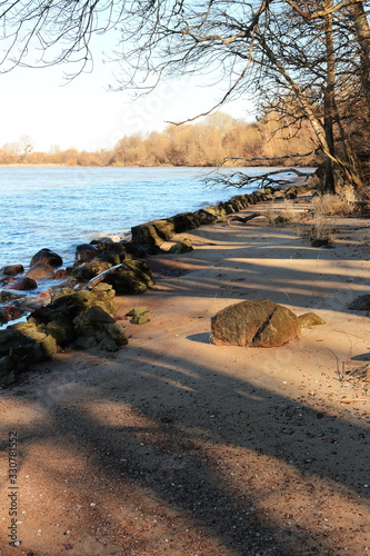 vistula lagoon shore in early spring