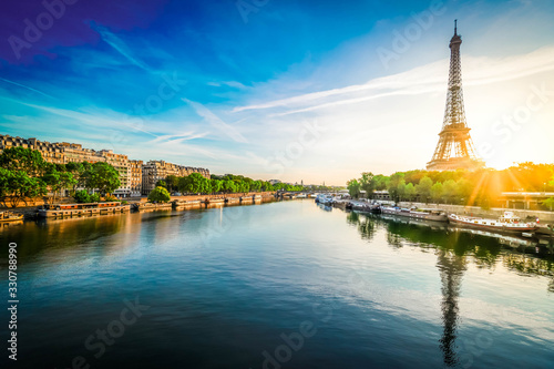 eiffel tour over Seine river © neirfy