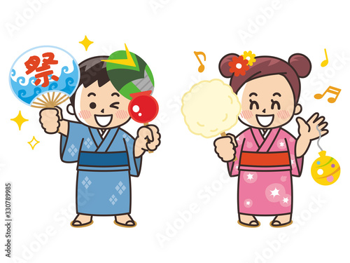 浴衣を着た子供　夏祭り