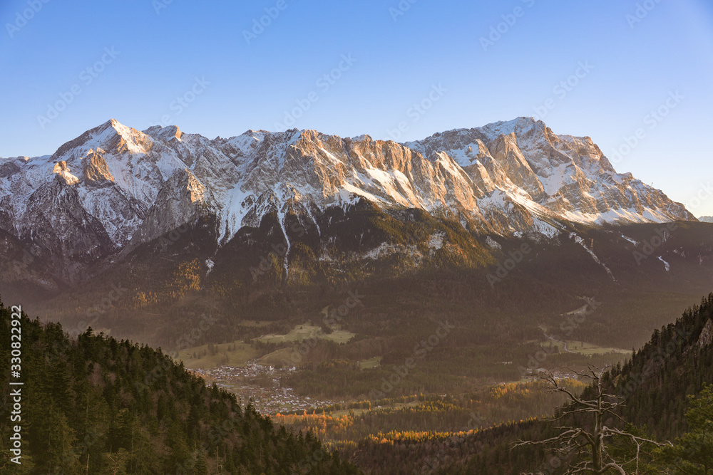 Zugspitze Alpspitze Wetterstein Garmisch-Partenkirchen Spring Sunset