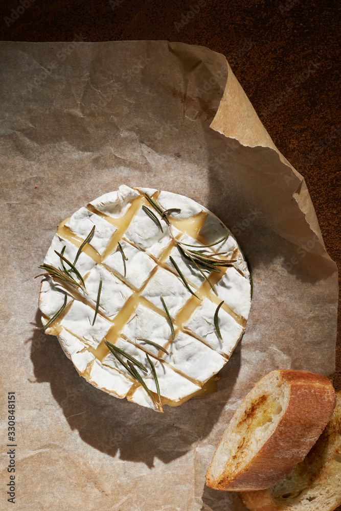 baked brie with rosemary