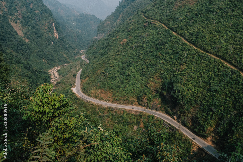 Cycling through the Nepali jungle 
