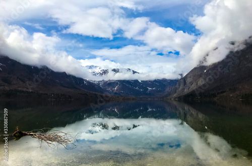 Fototapeta Naklejka Na Ścianę i Meble -  mirror lake in mountains