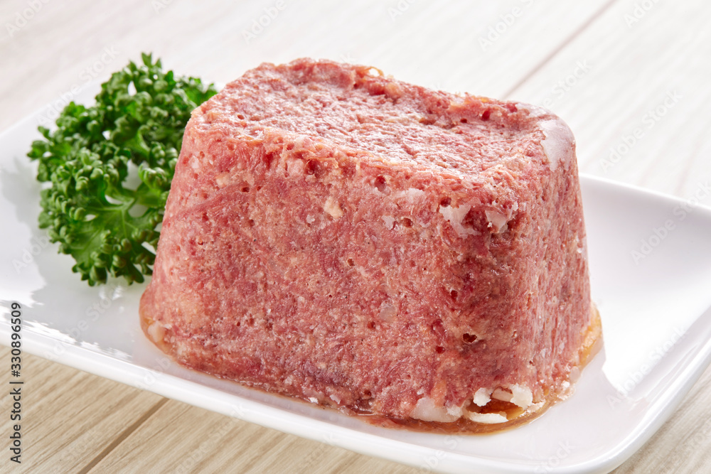 コンビーフ　corned beef